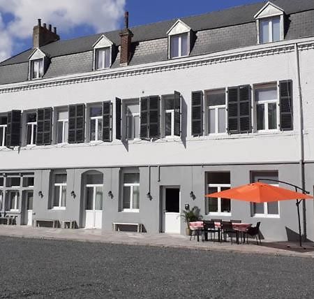 Les Suites Fenelon Le Cateau-Cambresis Екстер'єр фото
