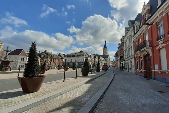 Les Suites Fenelon Le Cateau-Cambresis Екстер'єр фото